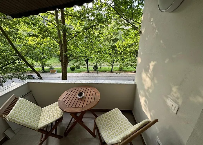 Ami Blloku Apartament